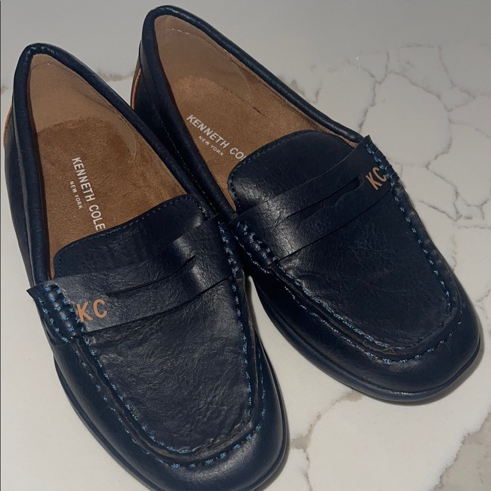 Kenneth Cole Navy Loafers size 11 toddler